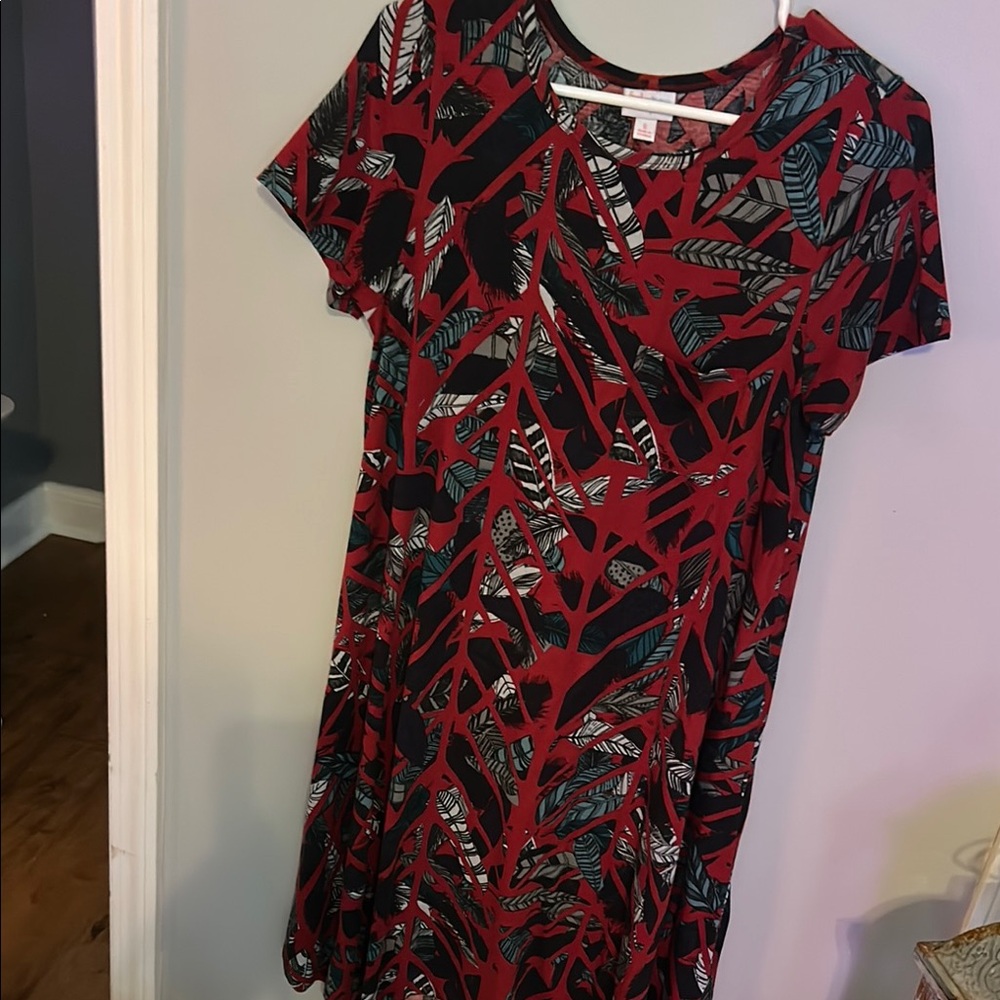 Stylish LulaRoe Red and Black Feathers Carly Dress